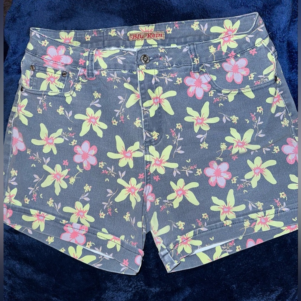 Blu Rein Hemmed Denim Shorts w/ Yellow & Pink Flowers High Rise Stretch, Size 16